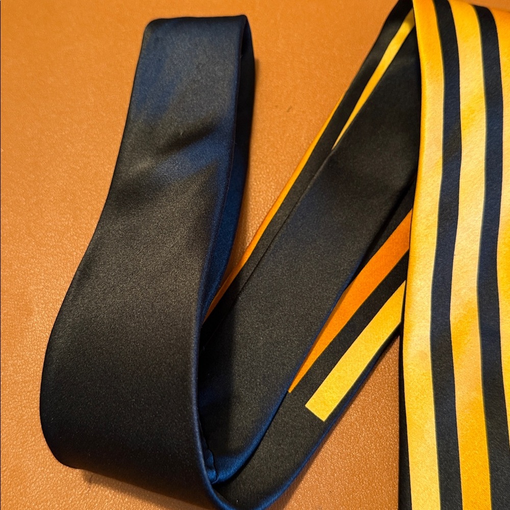 Stacy Adams Orange and Black Silk Tie - Picture 9 of 11